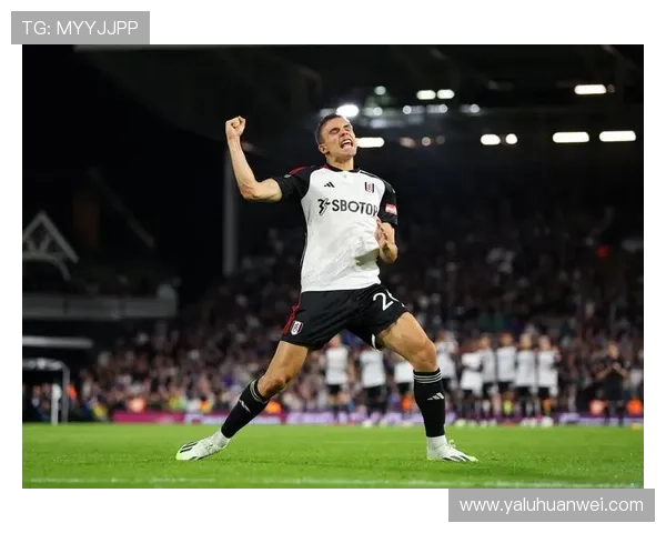 华体会app官网赞助国米的合作细节及其对球队战绩的潜在影响 华体会app官网赞助国米的合作细节及其对球队战绩的潜在影响